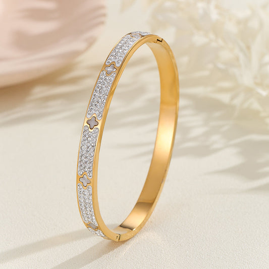 Makkafinds® Luxe Luck Gold Bracelet