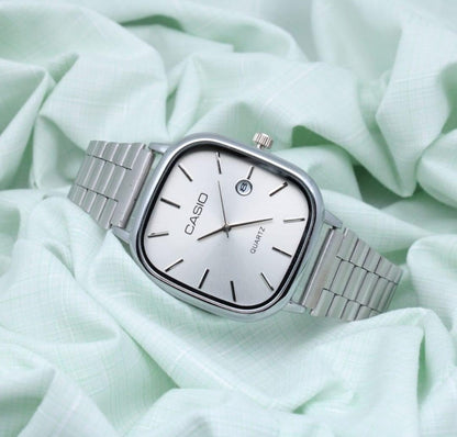 Makkafinds® Casio quartz watch